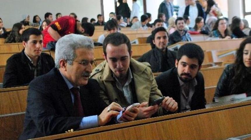 Gaziantep'te Teknoloji Yoluyla Dil &Ouml;ğrenimi Konferansı