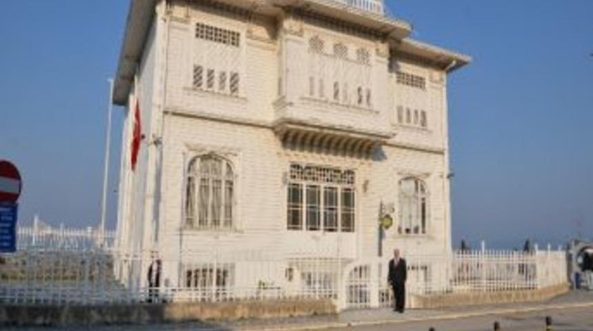 M&uuml;tareke M&uuml;zesi 9 Ay Kapalı