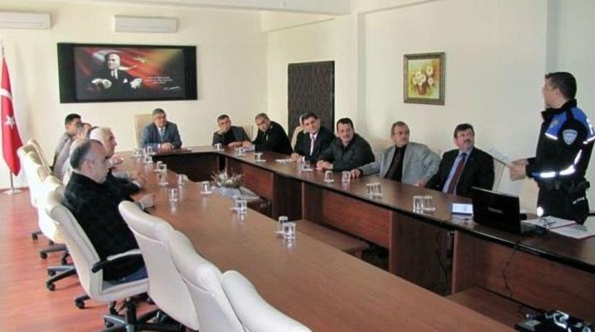Ak&ccedil;akoca'da Kent G&uuml;venlik Konseyi Toplantısı Yapıldı