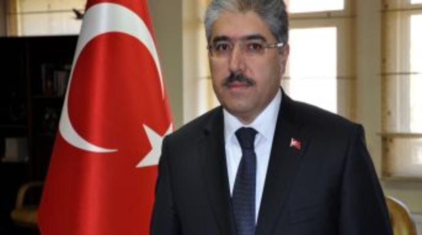 Vali &Ccedil;ınar, 14 Mart Tıp Bayramı'nı Kutladı