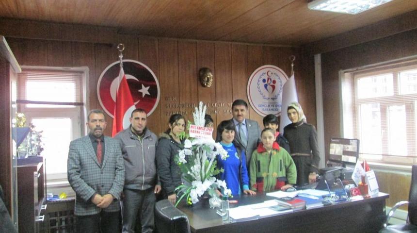 Bayan Futbolcular, Kartal&rsquo;ı Ziyaret Etti