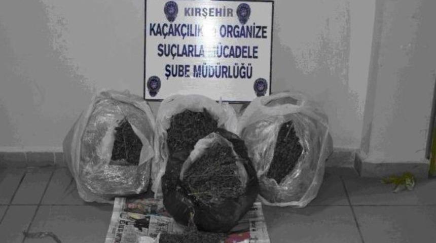 Kırşehir&rsquo;de 10 Kilogram Esrar Ele Ge&ccedil;irildi