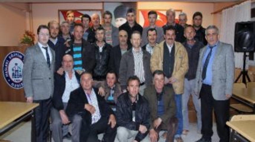 Gediz'de İnşaat Tesisat İşlerinde &Ccedil;alışan 55 Ustaya Yetki Belgesi Verildi