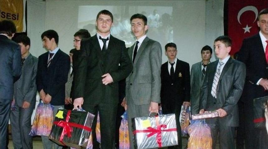 Gediz Anadolu İmam Hatip Lisesi &Ouml;ğrencilerine Kaymakamdan Teşekk&uuml;r