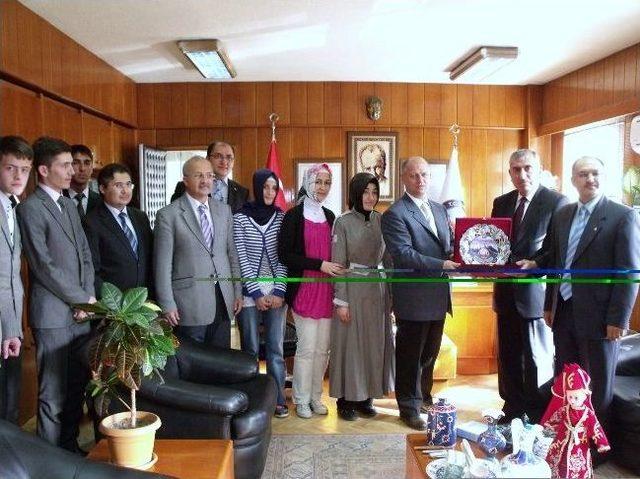 Gediz Anadolu İmam Hatip Lisesi Öğrencilerine Kaymakamdan Teşekkür