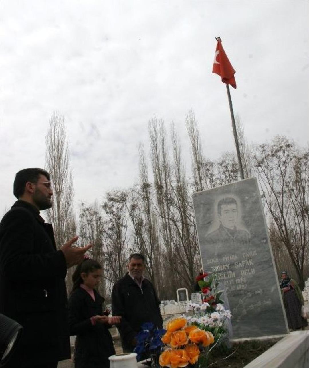 Iğdır&rsquo;da &Ouml;l&uuml;ler Bayramı