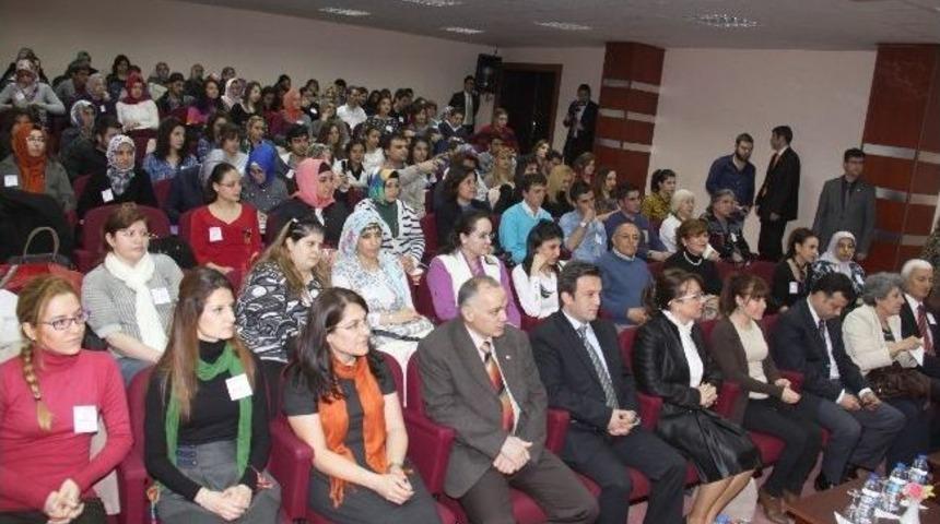 Ne&uuml;&rsquo;de &ldquo;kadına Dair&rdquo; Konulu S&ouml;yleşi