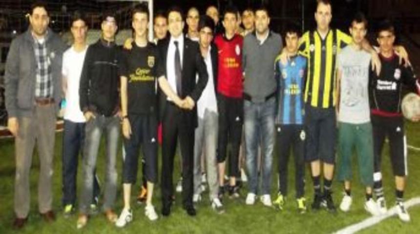 Batman Cumhuriyet Başsavcısı Ejder &Ouml;ğrencilerle Halı Sahada Buluştu