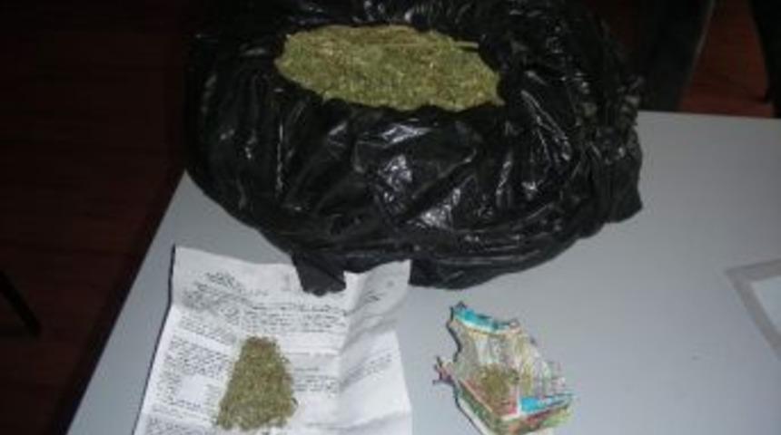 Uyuşturucu Satıcıları Tutuklandı