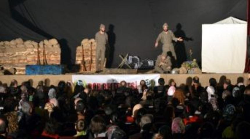 Bor&rsquo;da &Ccedil;anakkale Mahşeri Tiyatrosu