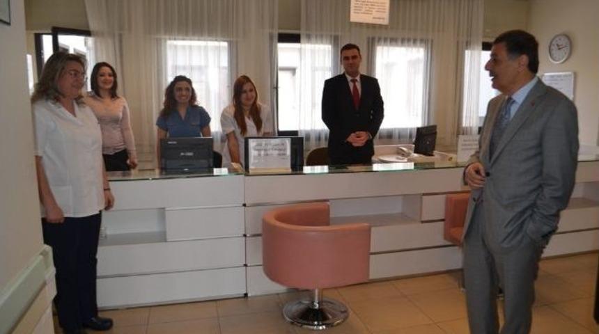 Pakdil, Tıp Bayramını Kutladı