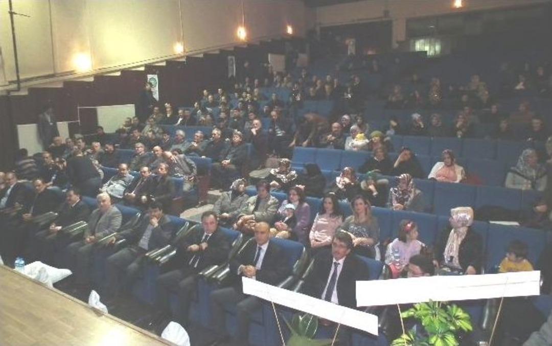 Osmanlı T&uuml;rk&ccedil;esi Kurslarını Tamamlayan Kursiyerlere Sertifika