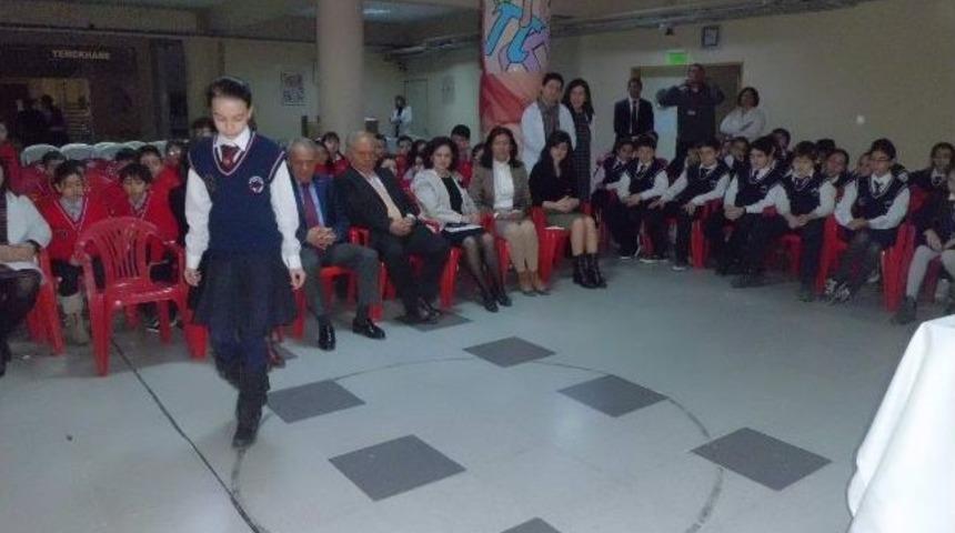 Odt&uuml; &Uuml;lkem Koleji Pi G&uuml;n&uuml;'n&uuml; Kutladı