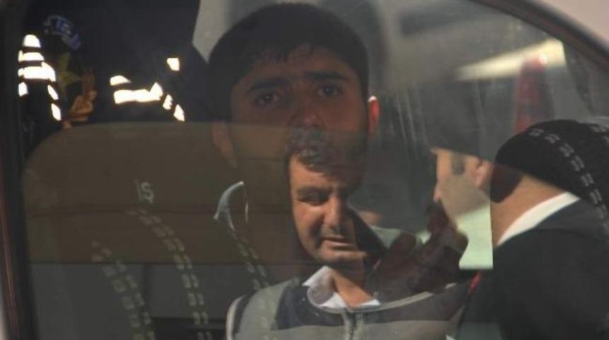 Gaziantep'teki Silahlı Saldırgan Sağlık Kontrol&uuml;nden Ge&ccedil;irildi