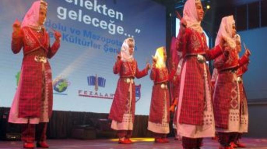 Silopi&rsquo;de K&uuml;lt&uuml;r Şenliği D&uuml;zenlendi