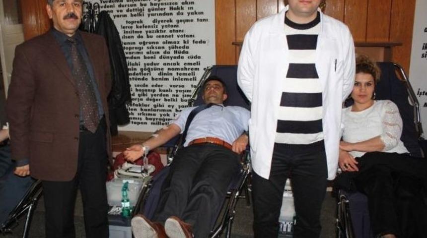 Milli Eğitim Perssonelinden Kan Kampanyasına Destek