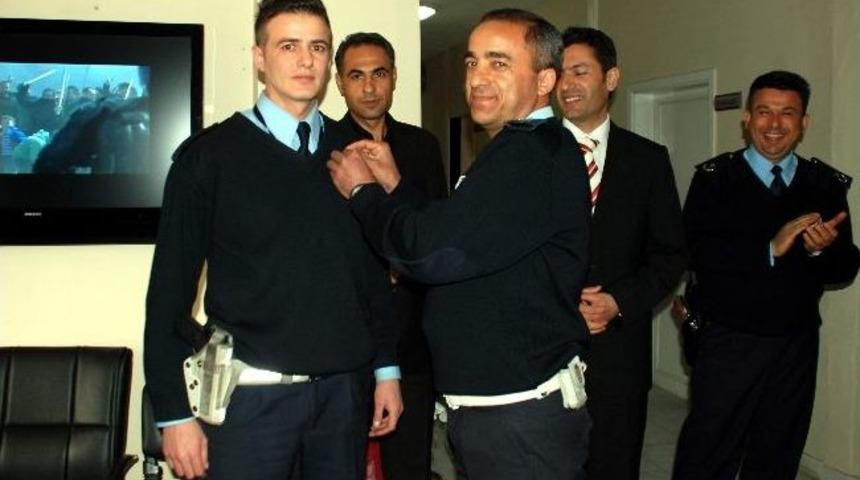 Kahta Emniyet M&uuml;d&uuml;rl&uuml;ğ&uuml;&rsquo;nde Trafik Polisine &Ouml;d&uuml;l