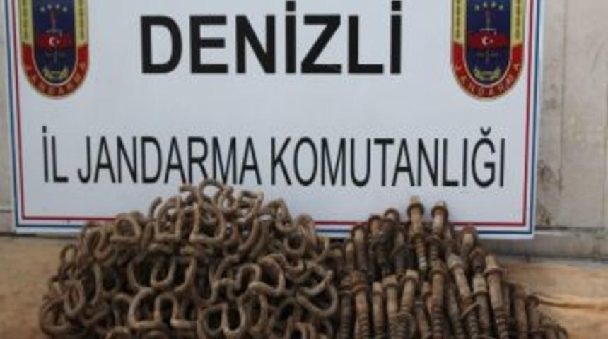 Demiryolunun Demirlerini &Ccedil;alan Şahıs Tutuklandı