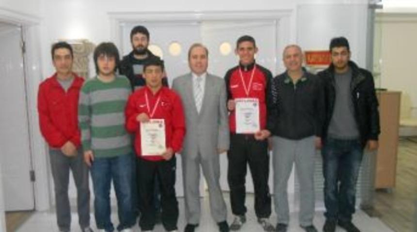 İşitme Engelli Sporculardan Kaymakam Katırcı&rsquo;ya Ziyaret