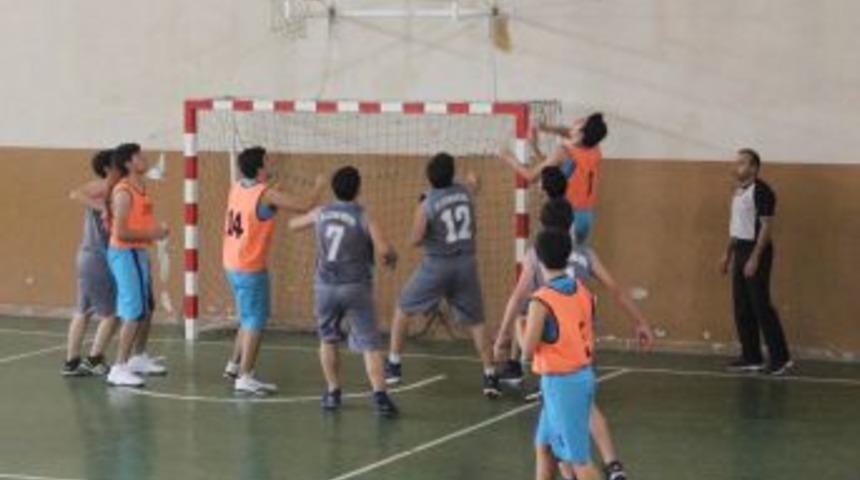 Gen&ccedil;ler Sporla K&ouml;t&uuml; Alışkanlıklardan Uzaklaştırılacak