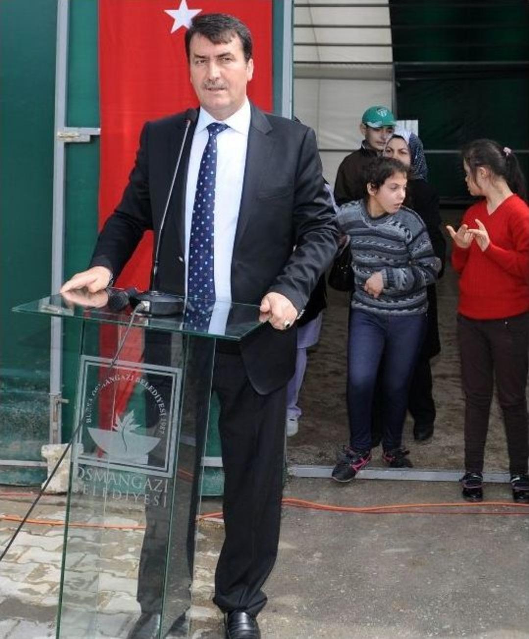 Sahipsiz Hayvan Barınağına Modern Tesis