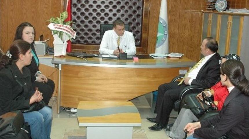 Anneler Meclisi Doktorları Ziyaret Etti