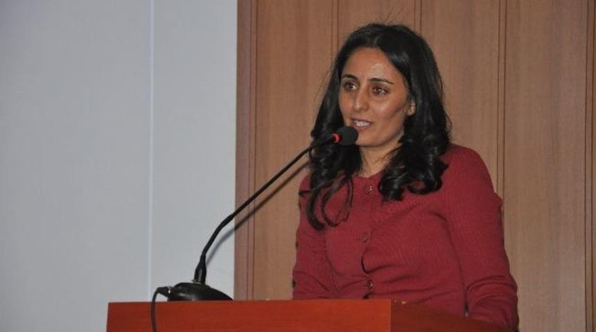 Yeşeren Gen&ccedil;lik Derneği, &Uuml;niversitelilerle Bir Araya Geldi