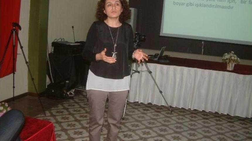 Burhaniye&rsquo;de Zeytin Fotoğraf Amat&ouml;rlerine Eğitim