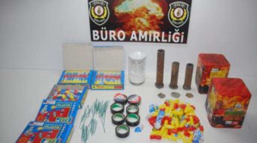 Bomba Yaparken Yakalandı