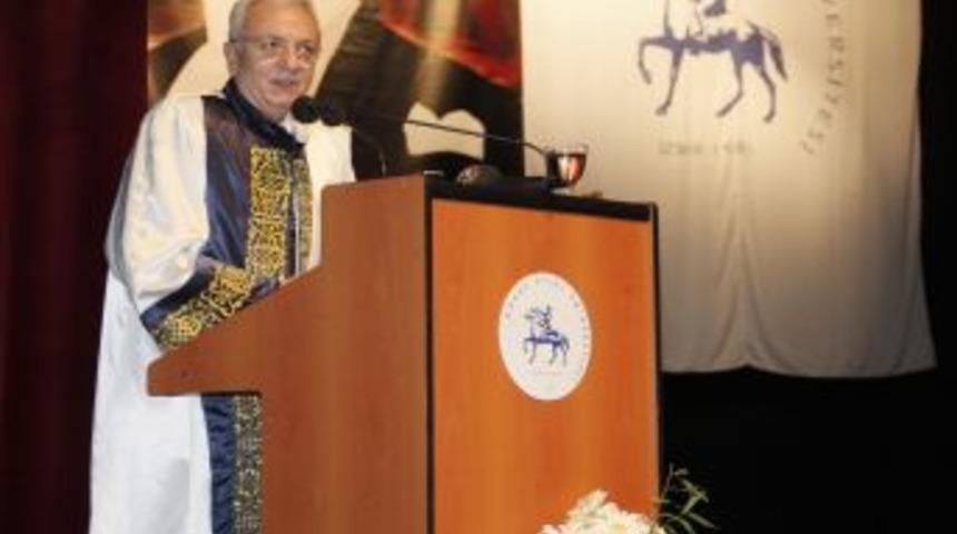 İzmir&rsquo;de Yedi Kurum Ortak Tıp Bayramı Kutladı