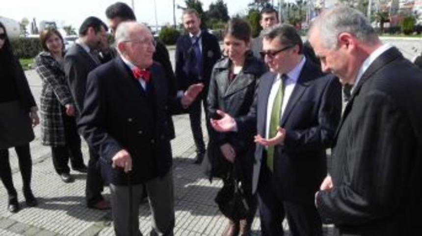 14 Mart Tıp Bayramı T&ouml;reni Ilgi G&ouml;rmedi