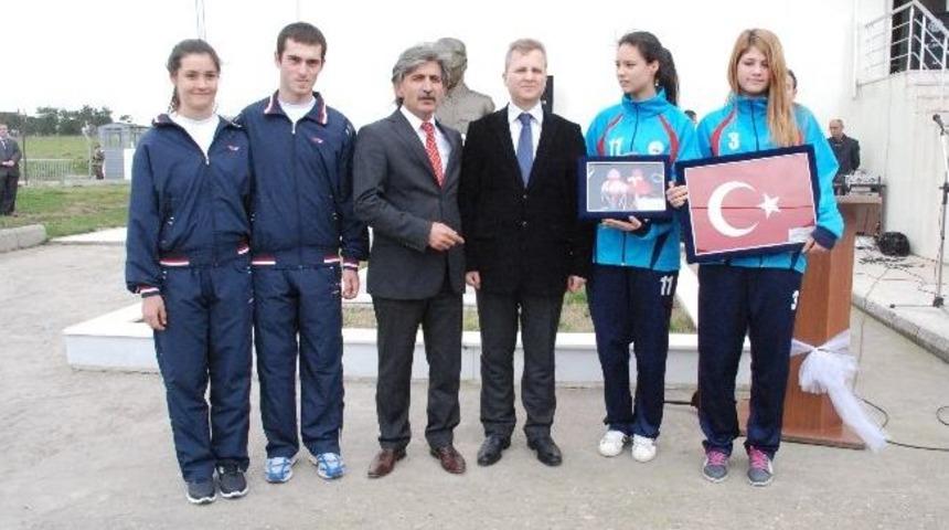 Kutsal Emanetler Bandırma Kaymakamlığı'na Teslim Edildi