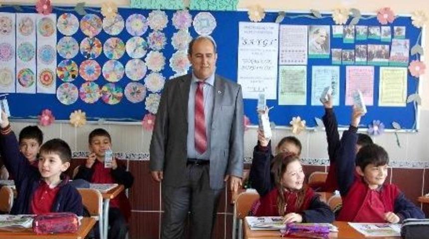 Okul S&uuml;t&uuml;nden Yararlanan &Ouml;zel Okul &Ouml;ğrencilere Kaymakama Teşekk&uuml;r Etti