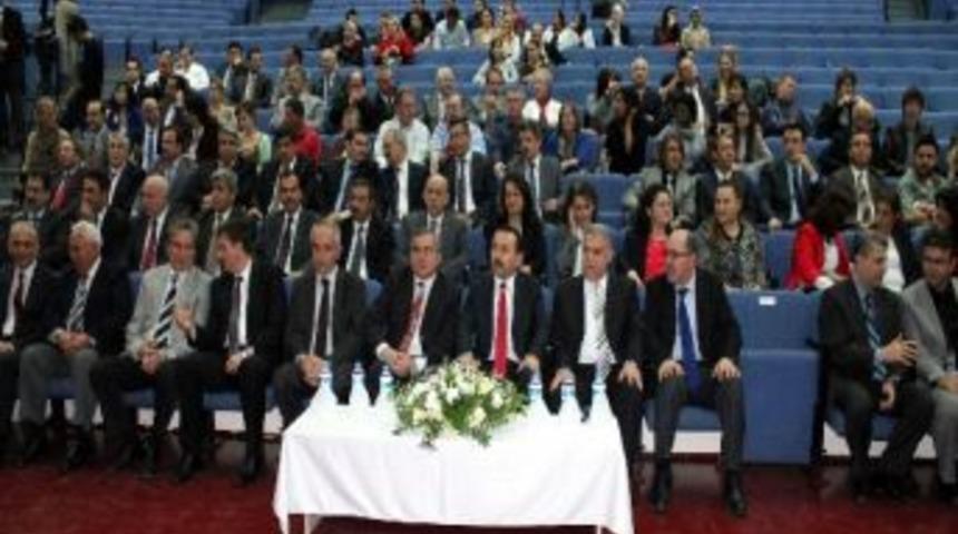 Sel&ccedil;uk &Uuml;niversitesi&rsquo;nde &ldquo;14 Mart Tıp Bayramı&rdquo; Kutlandı