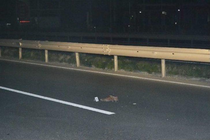 Otomobilin Çarptığı Şahıs Hayatını Kaybetti G3