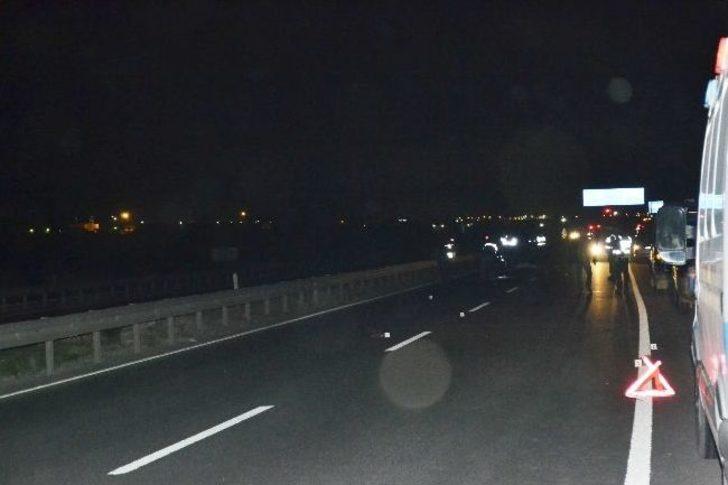 Otomobilin Çarptığı Şahıs Hayatını Kaybetti G5