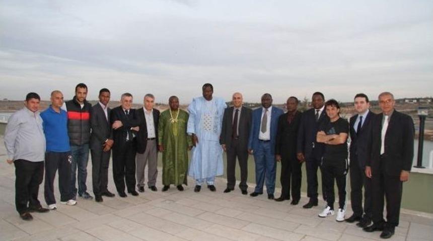 Kamerun Heyeti Gaski Tesislerini De İnceledi