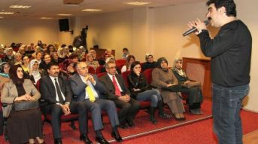 'Anne Okula Ge&ccedil; Kalma' Projesinin Ilk Ders Zili &Ccedil;aldı