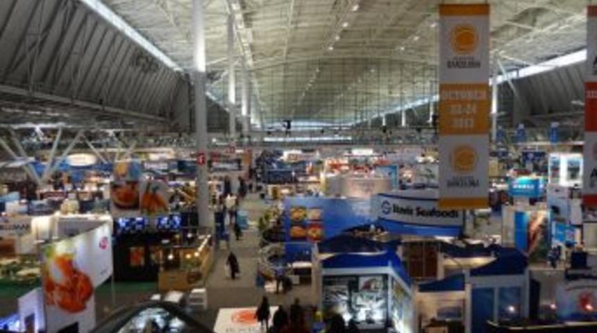 Mehmet &Ouml;z &Ouml;nerdi, ABD'ye Su &Uuml;r&uuml;nleri Ihracatı Beş Yılda Y&uuml;zde 900 Arttı