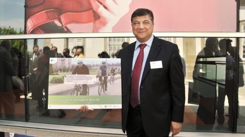 Bornova Belediyesi, Enerji Verimliliği Projesine &Ouml;ğrencileri De Dahil Etti