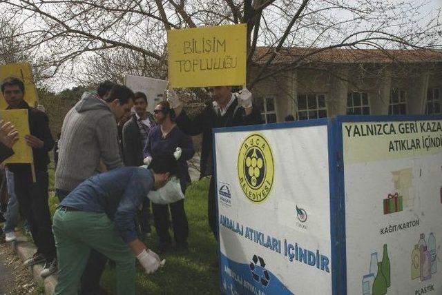 Üniversiteliler Kampüs Temizliğinde