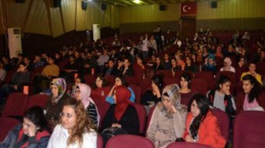 Işık Dershanesi’nden Çanakkale Konulu Konferans