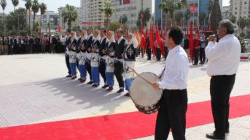 Atat&uuml;rk&rsquo;&uuml;n Adana&rsquo;ya Gelişi Coşkuyla Kutlandı