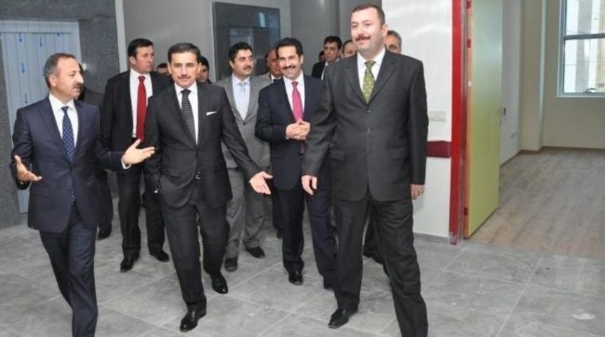 Vali Topaca Hastane İnşaatını İnceledi