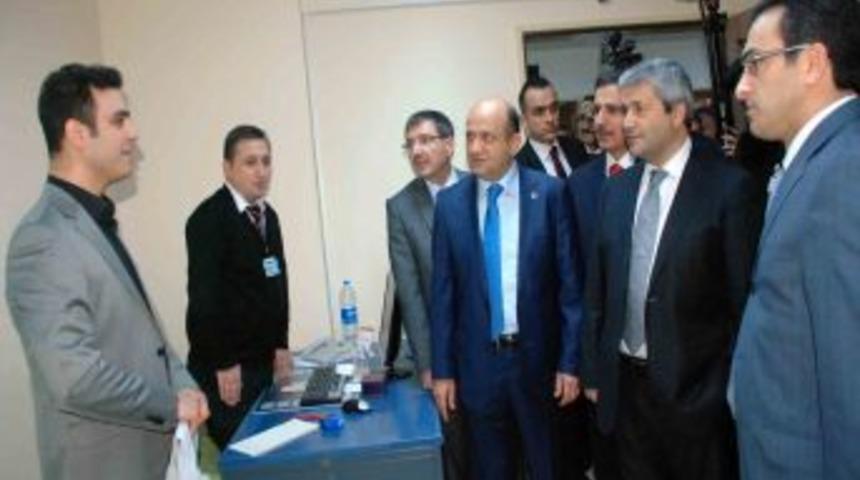 Bakan Erg&uuml;n: Ter&ouml;r Demokraside Atacağımız Adımları Yavaşlattı