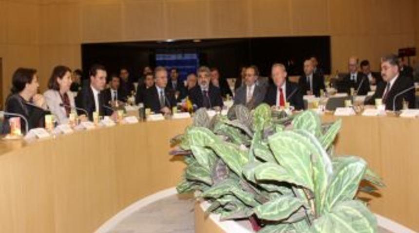 Bakan Yıldız: Elektrik Saya&ccedil; &Uuml;cretlerini Artık Vatandaş &Ouml;demeyecek