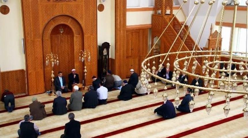 Mehmet&ccedil;ik Vakfı&rsquo;ndan Şehitler İ&ccedil;in Mevlit