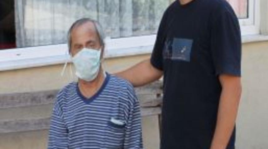 Zonguldaklı Gazeteci Bir Yıl &Ouml;nce B&ouml;breğini Verdiği Babasını Kaybetti