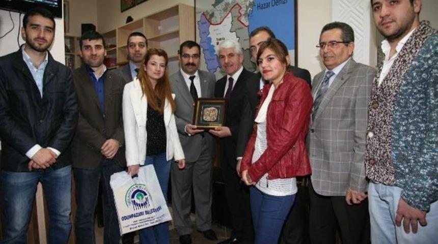 Başkan Sakallı'dan 'azerbaycan K&uuml;lt&uuml;r Evi' M&uuml;jdesi