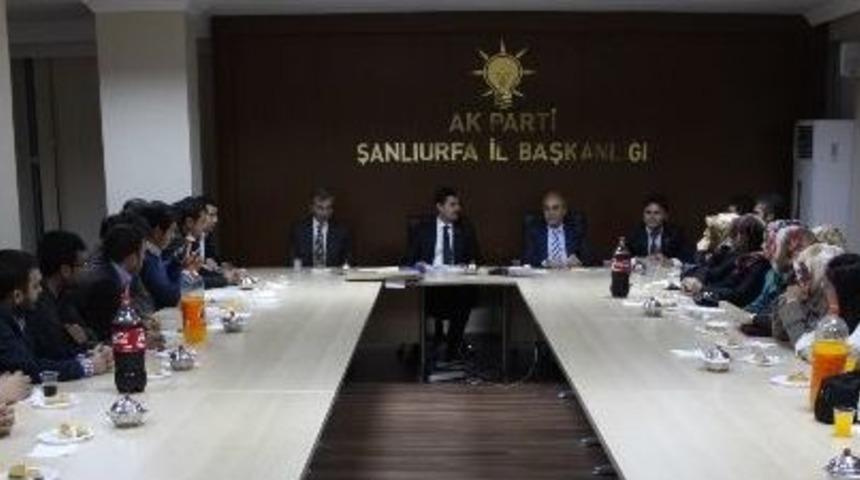 Fakıbaba, Ak Partili Gen&ccedil;lerle Bir Araya Geldi